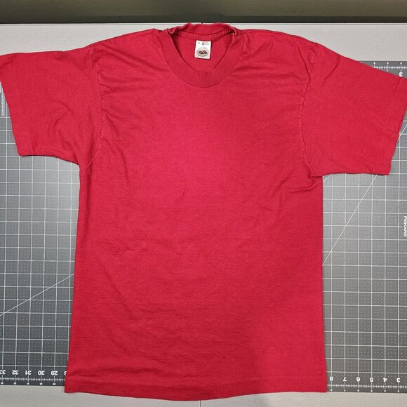 Vintage Fruit Of The Loom Tshirt Medium Red Blank 90s Single Stitch Minimalist - Picture 1 of 8